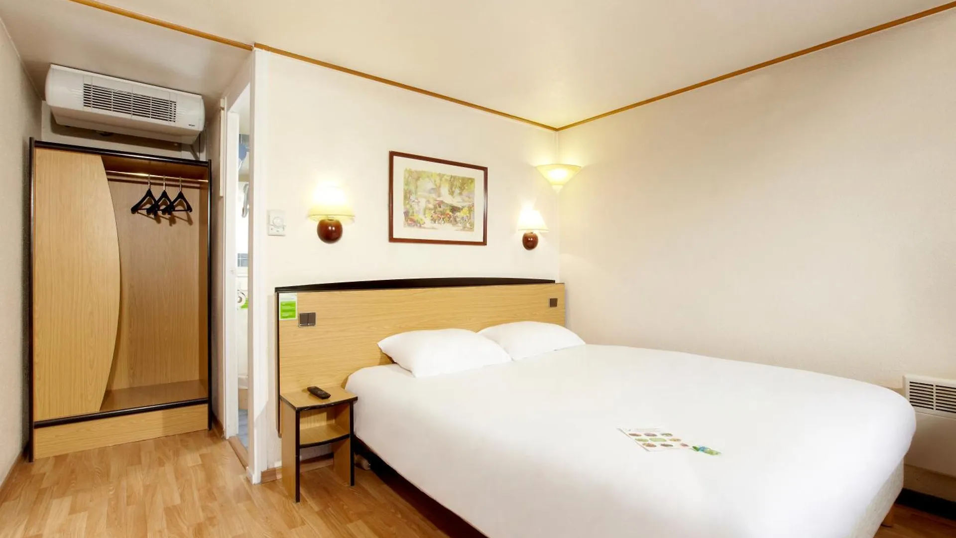 Campanile Grenoble Nord - Moirans-Voreppe Hotel Moirans